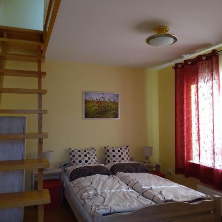 Apartamentai Geguciu Gatveje Klaipėda Exteriör bild