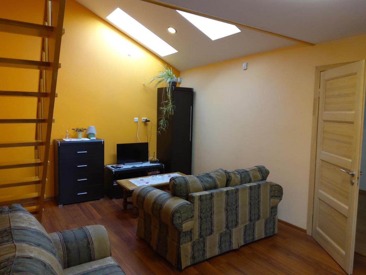 Apartamentai Geguciu Gatveje Klaipėda Exteriör bild